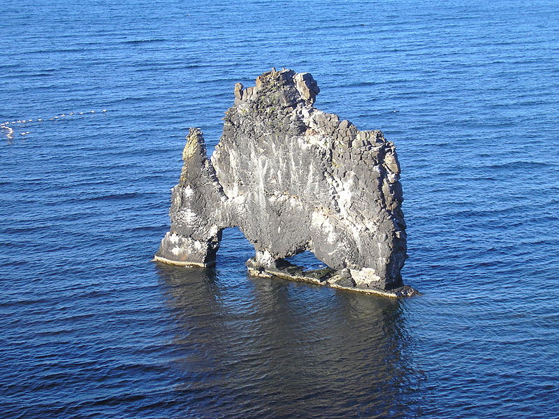 2 Hvitserkur (Stone Rhino) Islanda