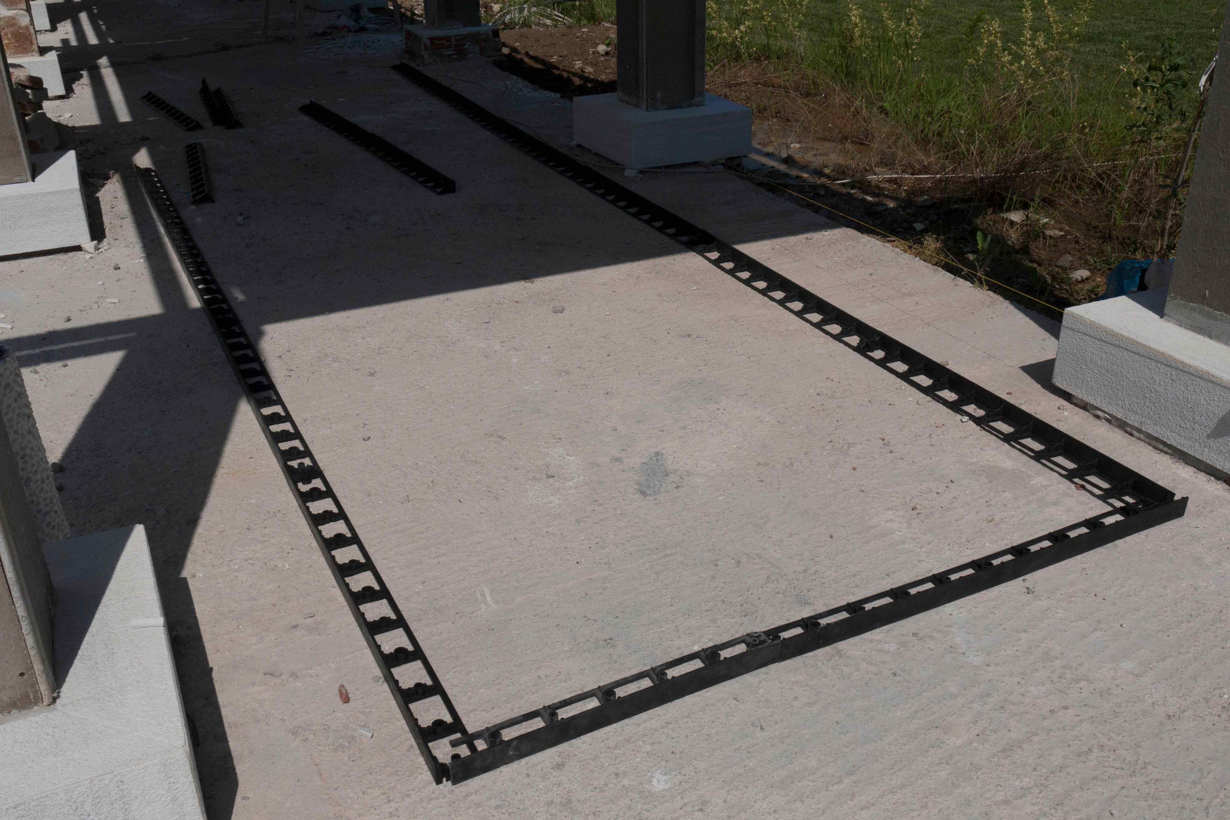2 accesorii decorare gradina cu piatra naturala