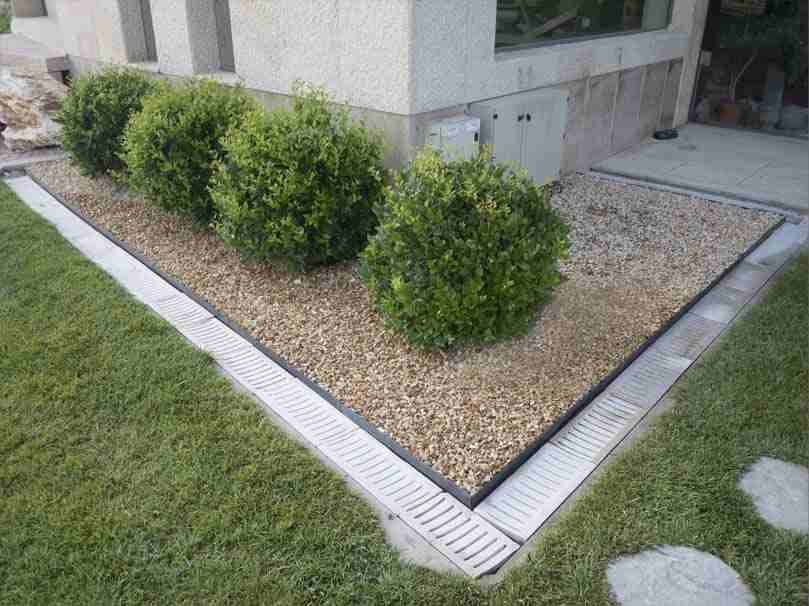 3 amenajare gradina cu pietris